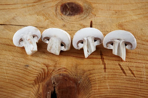 Μανιτάρι champignon φρέσκα κομμένα σε φέτες — Φωτογραφία Αρχείου