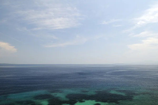Océano con cielo azul —  Fotos de Stock