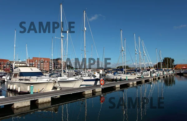 Weymouth dorset kikötő a luxus jachtok — Stock Fotó