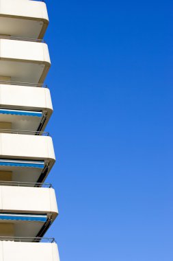 modern, güneşli apartman İspanya tarafı