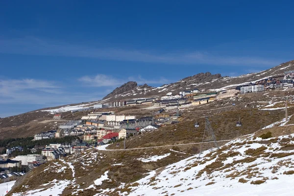 Ski-pistes van skigebied van prodollano in Spanje — Stockfoto