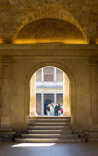 Стародавні двері в Сьєрра-Невада в Іспанії — стокове фото