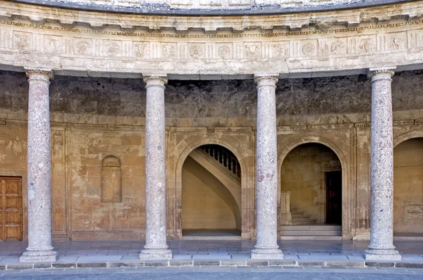Starověké aréně v paláci alhambra ve Španělsku — Stock fotografie