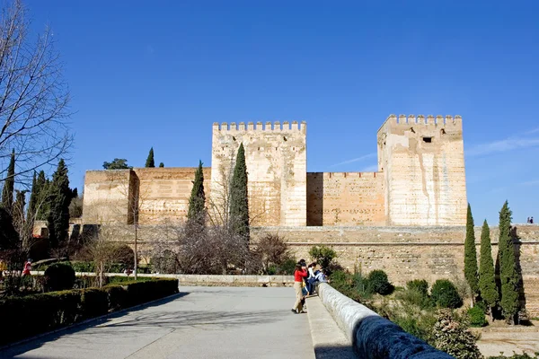 Древняя архитектура дворца Альгамбра в Испании — стоковое фото