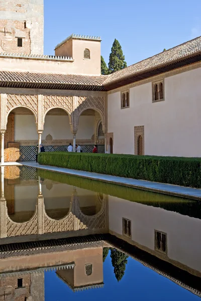 Gamla tornet i alhambra-palatset i Spanien — Stockfoto