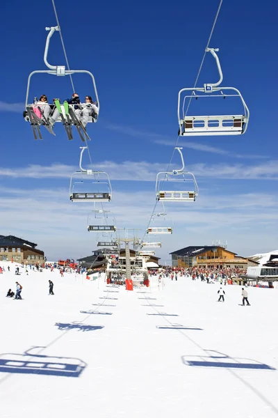 Ski slopes of Prodollano ski resort in Spain — Stock Photo, Image