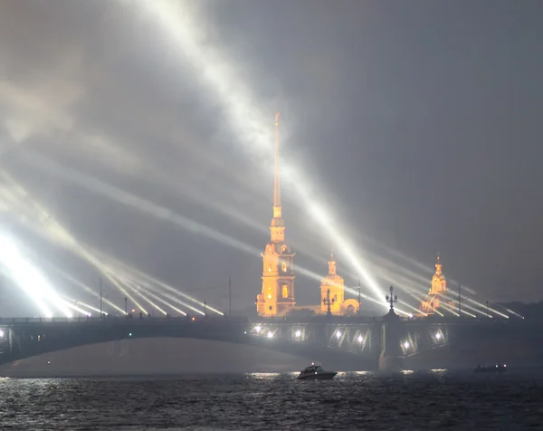 Espectáculo láser en San Petersburgo Imágenes de stock libres de derechos