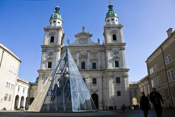 잘츠부르크, 오스트리아의 도시 중앙의 돔 성당 — 스톡 사진