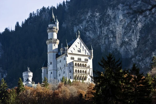 Schloss Neuschwanstein in Deutschland — Stockfoto