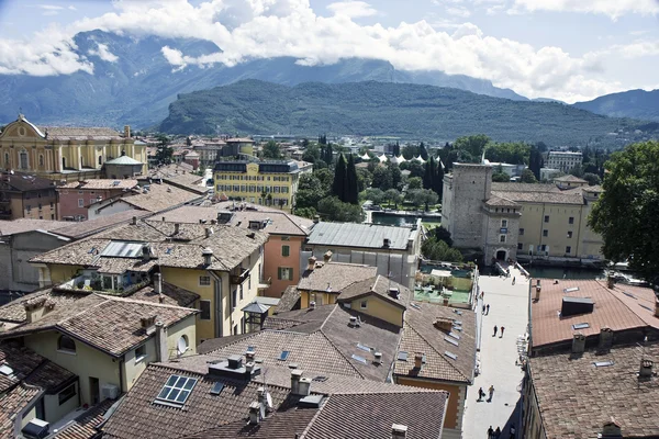 Riva del Garda cidade — Fotografia de Stock