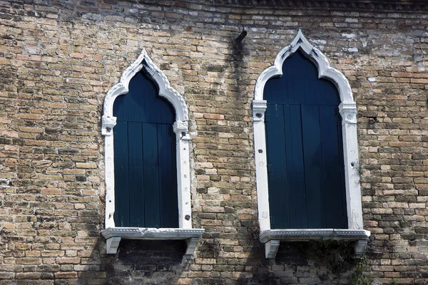 Fenster auf der Insel Murano — Stockfoto