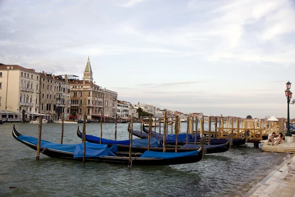 Buildings on the big canal in Venice — Stock Photo, Image