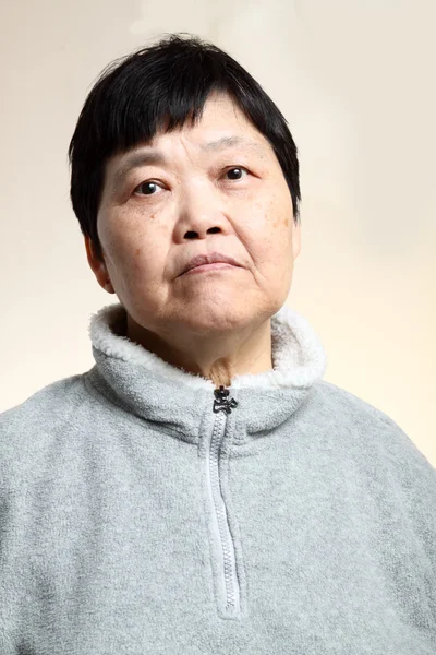 60s starszy azjatyckie kobiety — Zdjęcie stockowe
