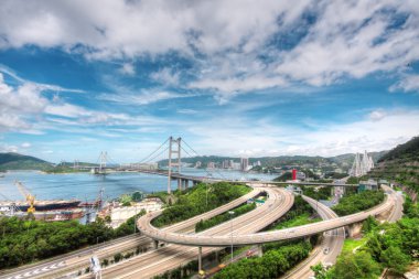 Hong Kong 'da Tsing Ma Köprüsü