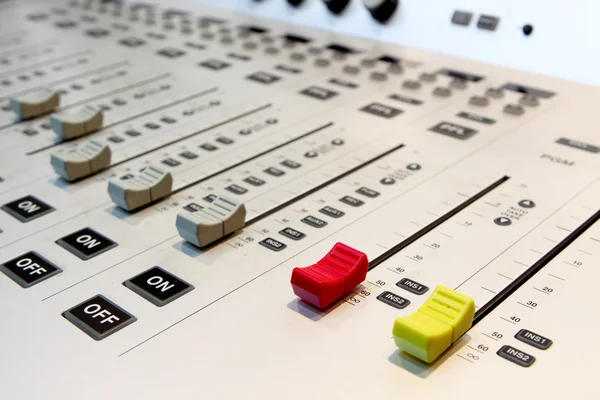 Sound mixer, low angle shot with shallow DOF, useful for various — Stock Photo, Image