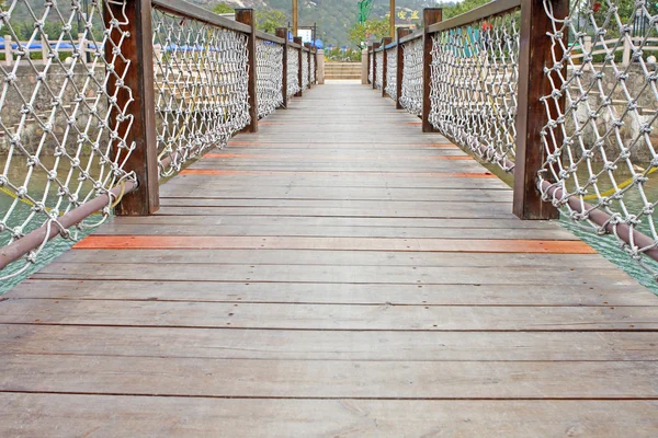 Ponte de madeira — Fotografia de Stock