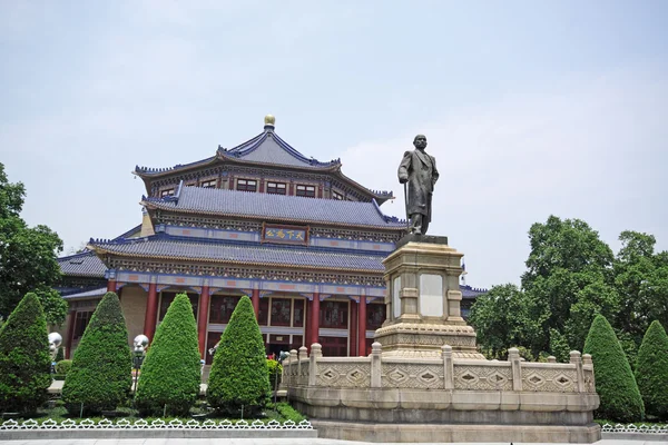 Мемориальный зал Сунь Ятсена в Гуанчжоу, Китай — стоковое фото
