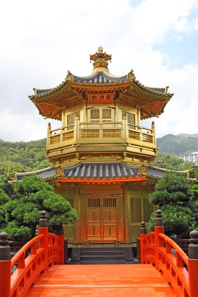 O Pavilhão da Perfeição Absoluta no Jardim Nan Lian, Hong — Fotografia de Stock