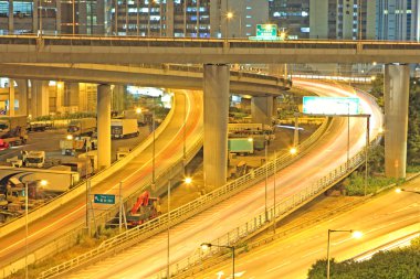 hong kong şehir merkezinde trafik