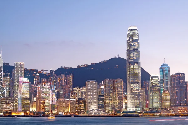 ビクトリア港の魔法の時間、香港 — ストック写真