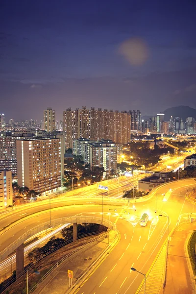 Verkehr in Hongkong in der Nacht — Stockfoto