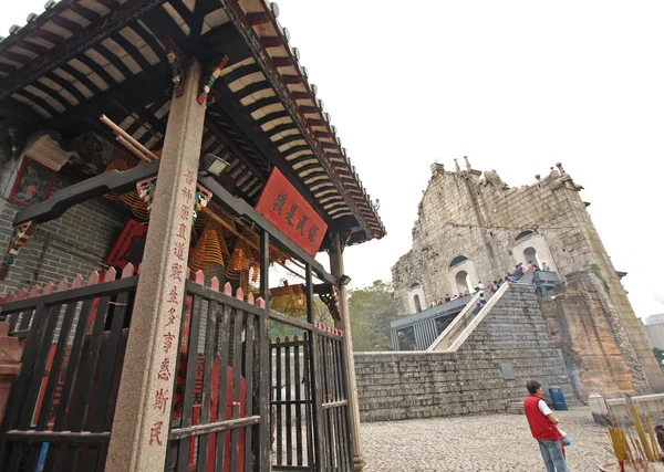 Μακάο τοπίο του Πανοράματος με την κινεζική παραδοσιακή ναός, ερείπια — Φωτογραφία Αρχείου