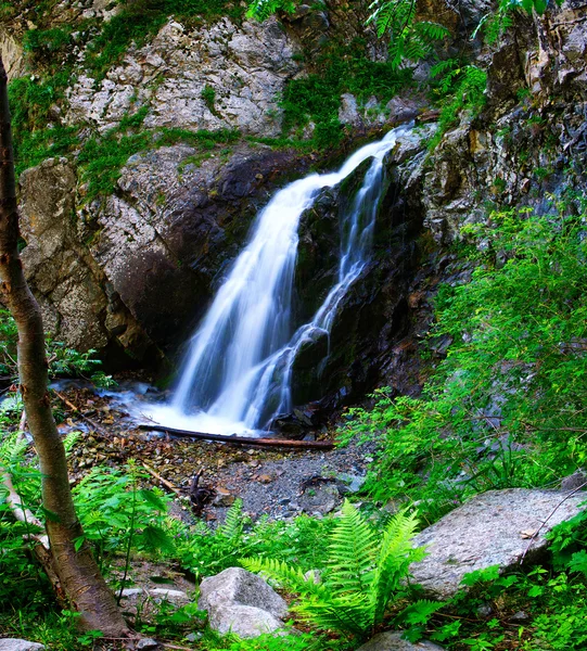 Другий водоспад в ущелину Аю-Say — стокове фото