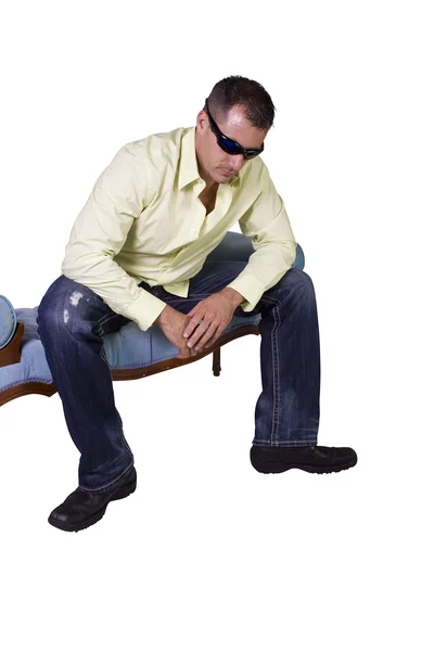 Hombre blanco sentado en silla relajado —  Fotos de Stock