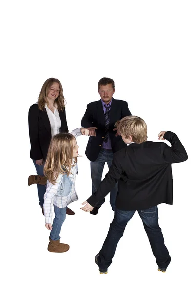 Söta familjen poserar på vit bakgrund — Stockfoto