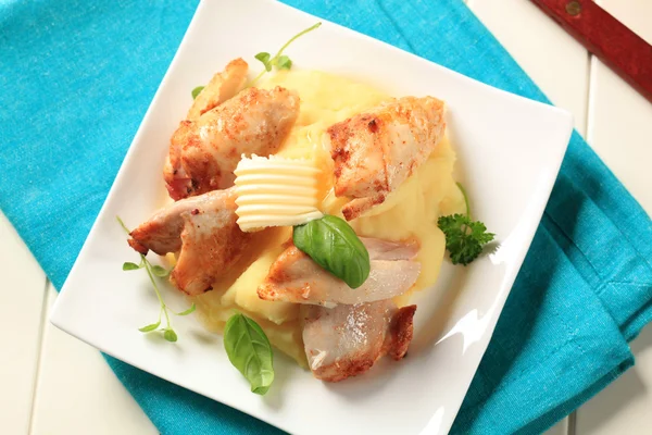 Chicken and mashed potato — Stock Photo, Image
