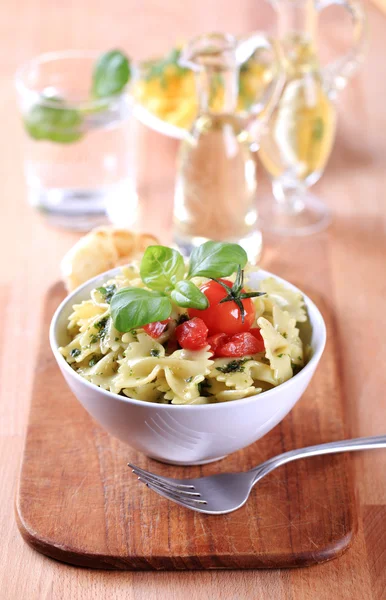 Bowl of pasta salad — Stock Photo, Image