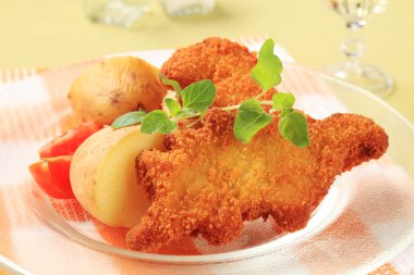 Fried fish and potatoes clipart