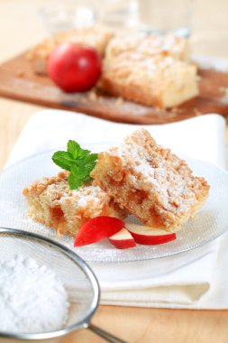 Apple cake