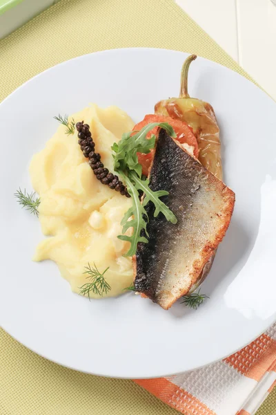 Filet de truite saumon rôti — Photo