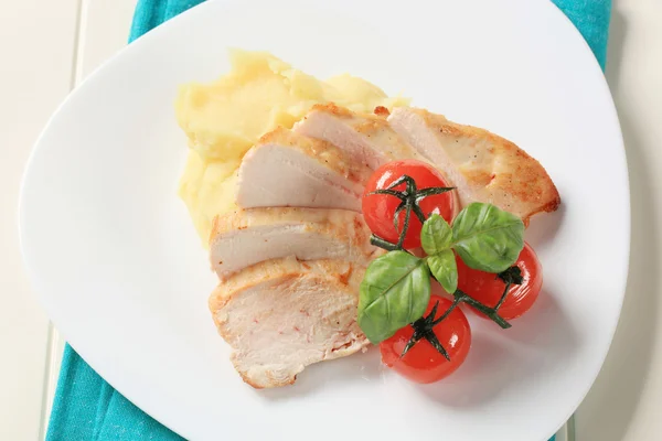 Chicken breast and mashed potato — Stock Photo, Image