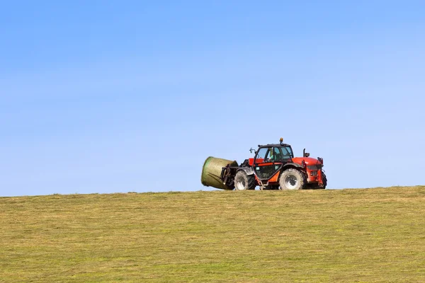 Collecting bales — Stock Photo, Image