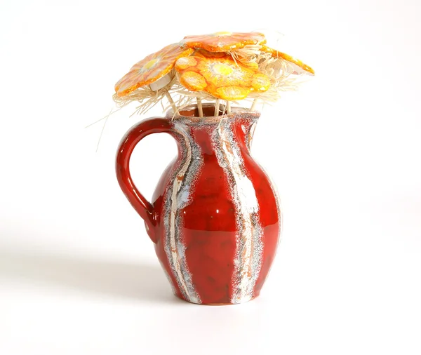 Kytice vyrobené z keramiky v váza — Stock fotografie