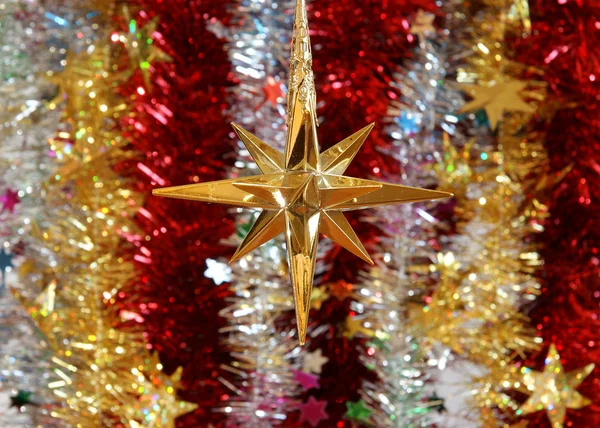 Barevné Vánoční dekorace nebo hračky pro vánoční stromeček — Stock fotografie