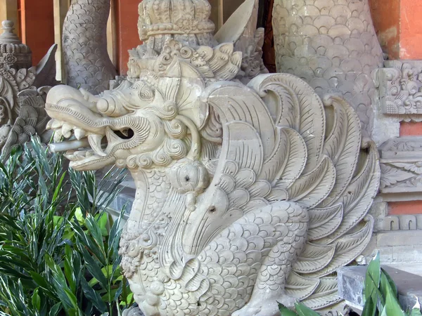 Indonésia, Bali, escultura de Balijsky Induistsky — Fotografia de Stock