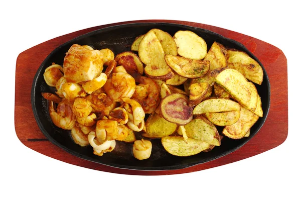 Mořské plody smažené brambory — Stock fotografie