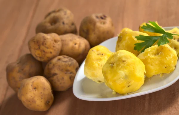 Перуанский желтый картофель — стоковое фото