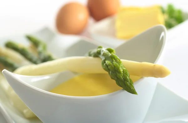 Asparagus with Hollandaise Sauce — Stock Photo, Image