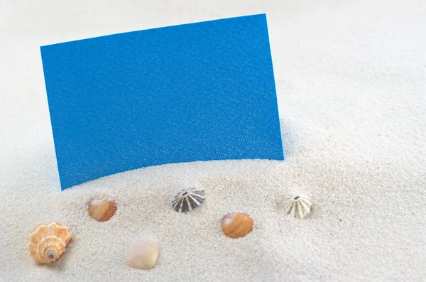 Prázdná karta v pláž nastavení — Stock fotografie