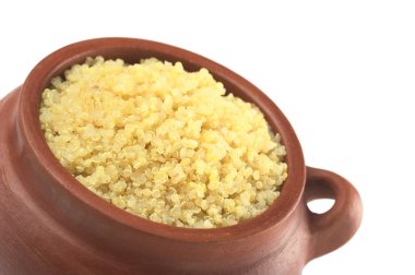 rustik bir kapta beyaz quinoa pişmiş