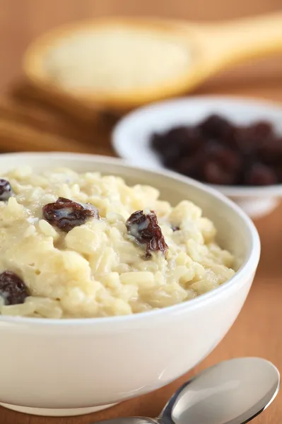 Pudding Beras lezat dengan Raisins — Stok Foto