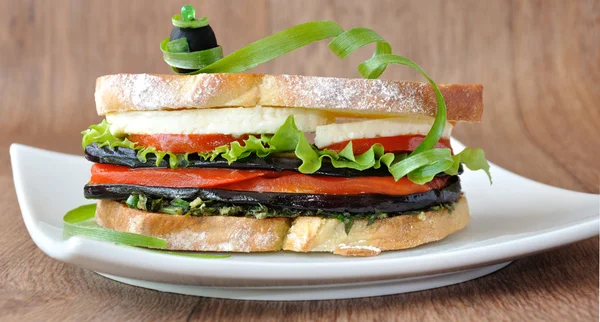 Sandwich con berenjena — Foto de Stock