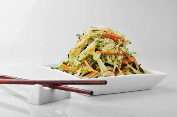 虾仁蔬菜沙拉 — 图库照片