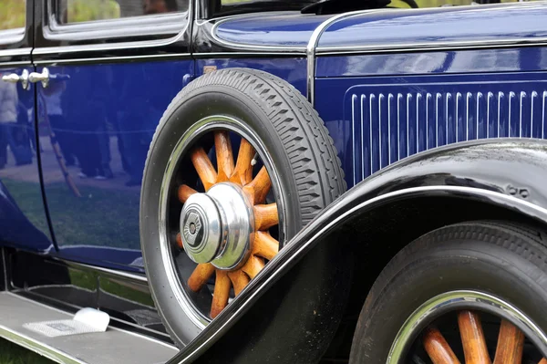 Eski bir Amerikan arabası — Stok fotoğraf