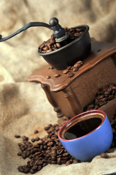 手摇咖啡研磨机 — 图库照片