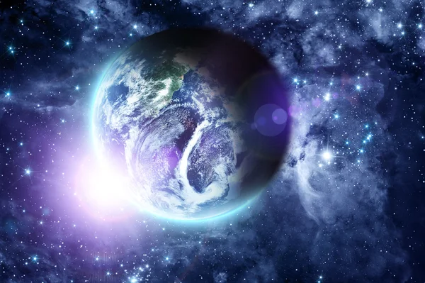 Krásný východ slunce na modré planetě Zemi v hlubokém vesmíru — Stock fotografie